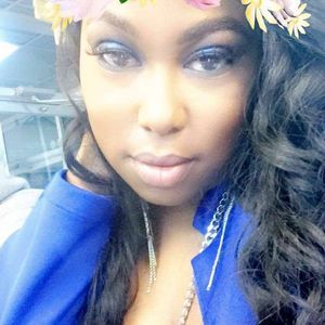 Meet your Posher, Chloe